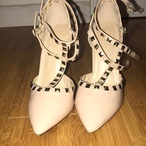 6.5 nude heels